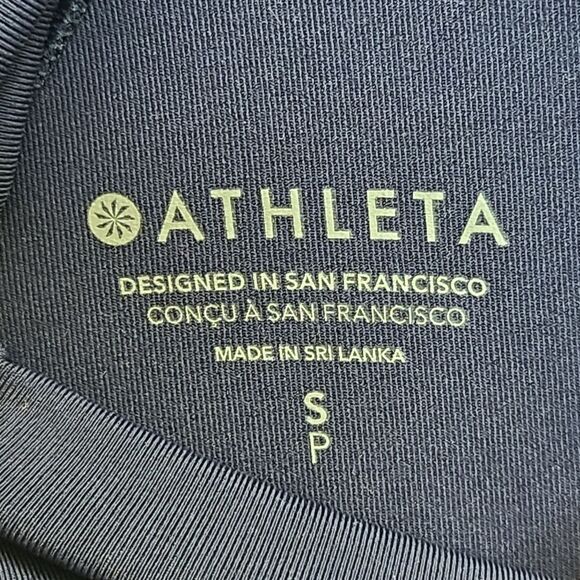 NWT Athleta Women' S North Point Rashguard Navy Blue Long Sleeve Fitted Swim Top - Picture 10 of 11